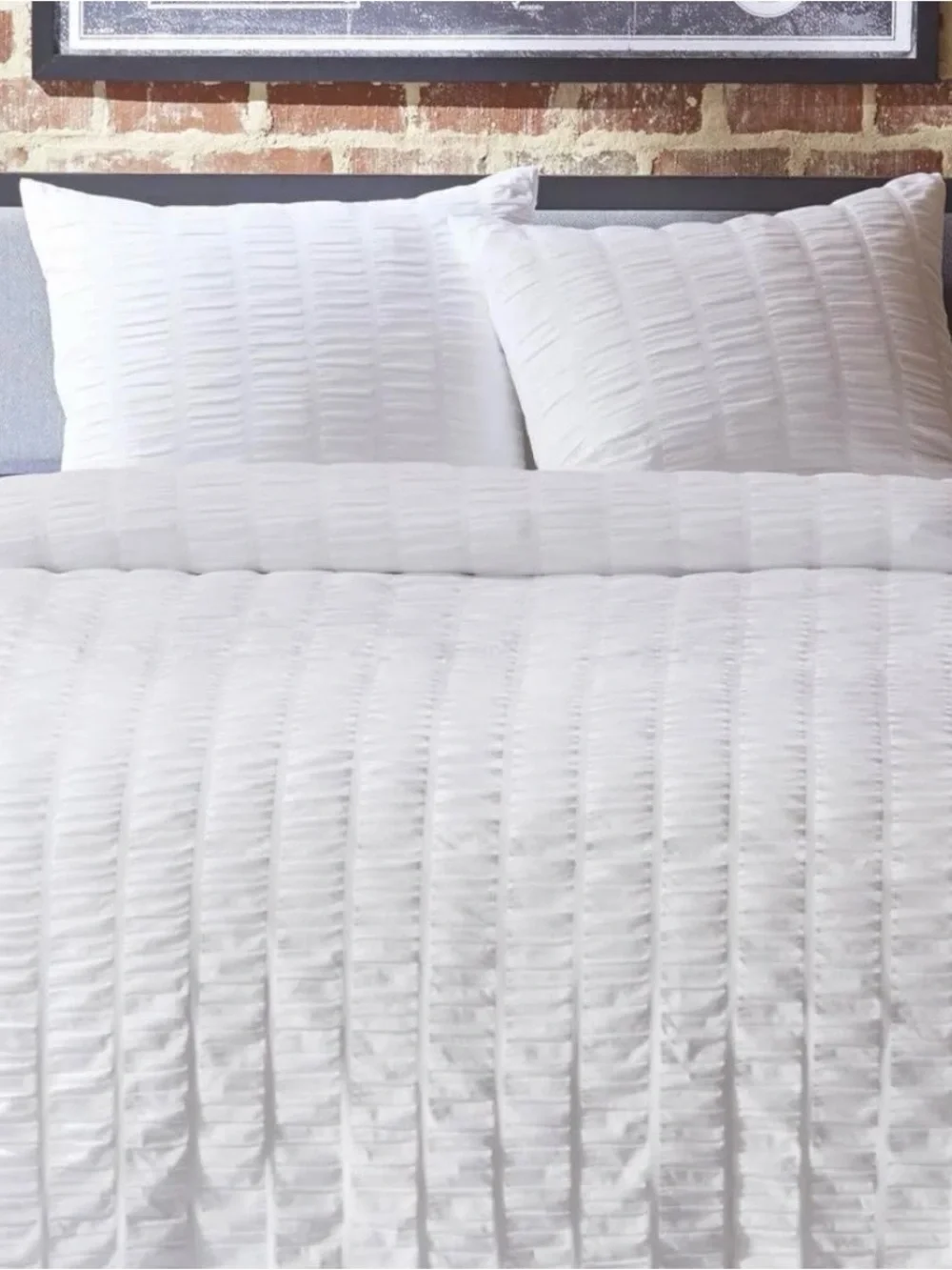 City Scene ‘Orleans’ White Seersucker Duvet Cover Set